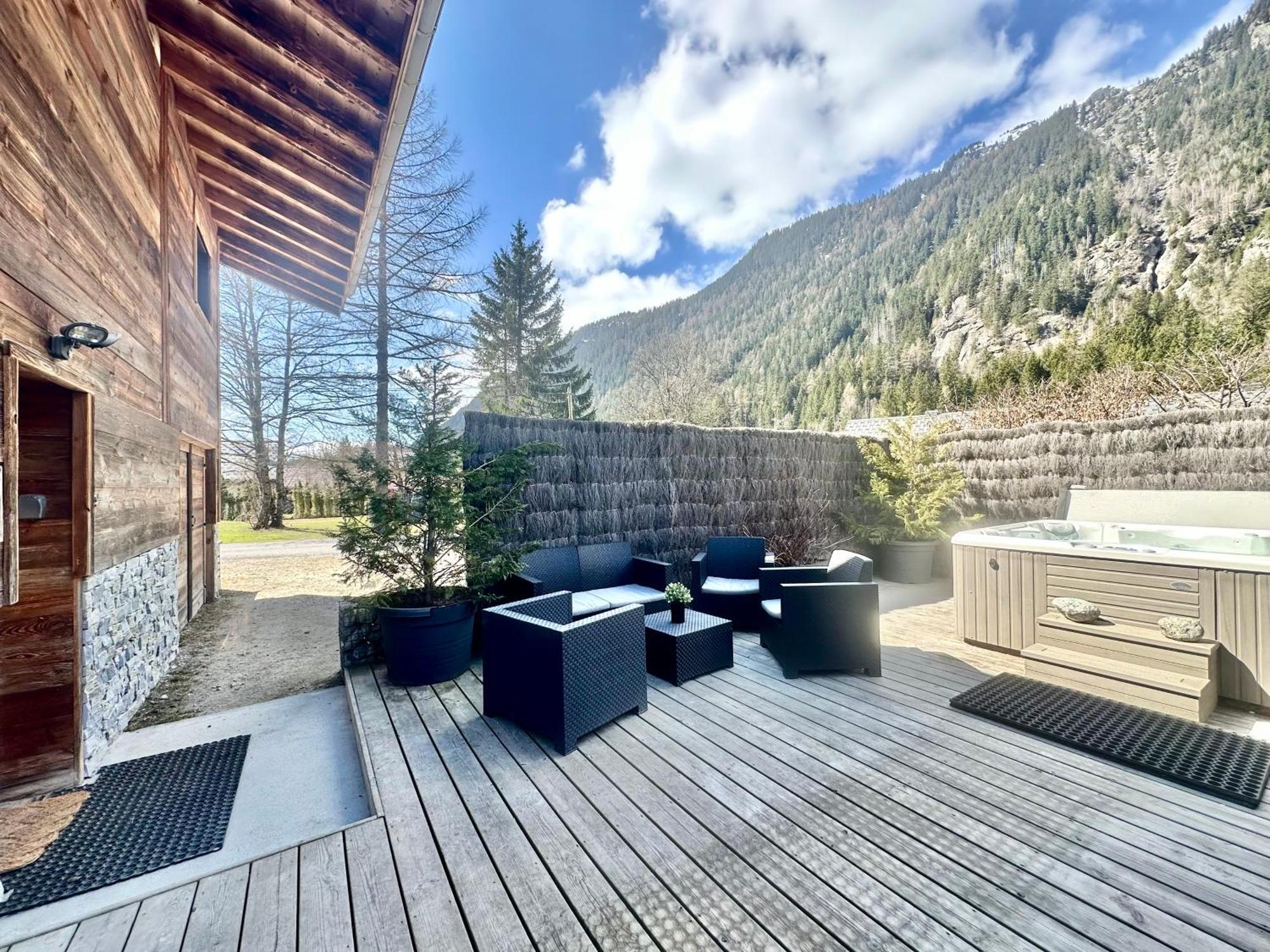 Chalet Le Petit Nicolas, Jacuzzi, Vue Mont Blanc Chamonix Eksteriør billede